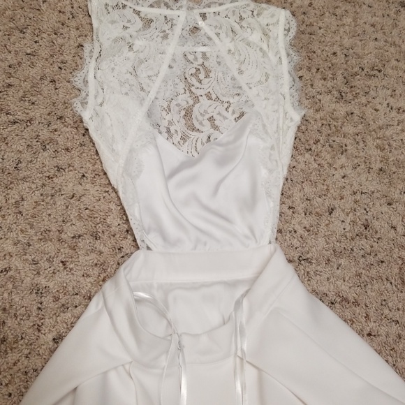 Bebe - Picture 3 of 6